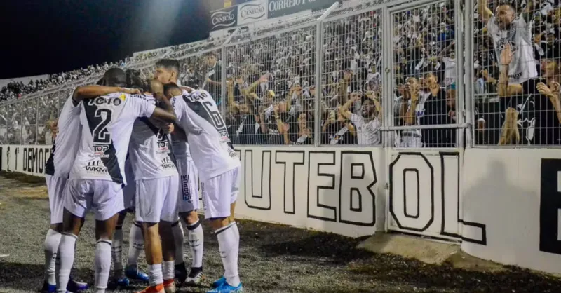 Ponte Preta: Jean Dias e Maguinho em Avaliação Médica para Jogo Contra Corinthians